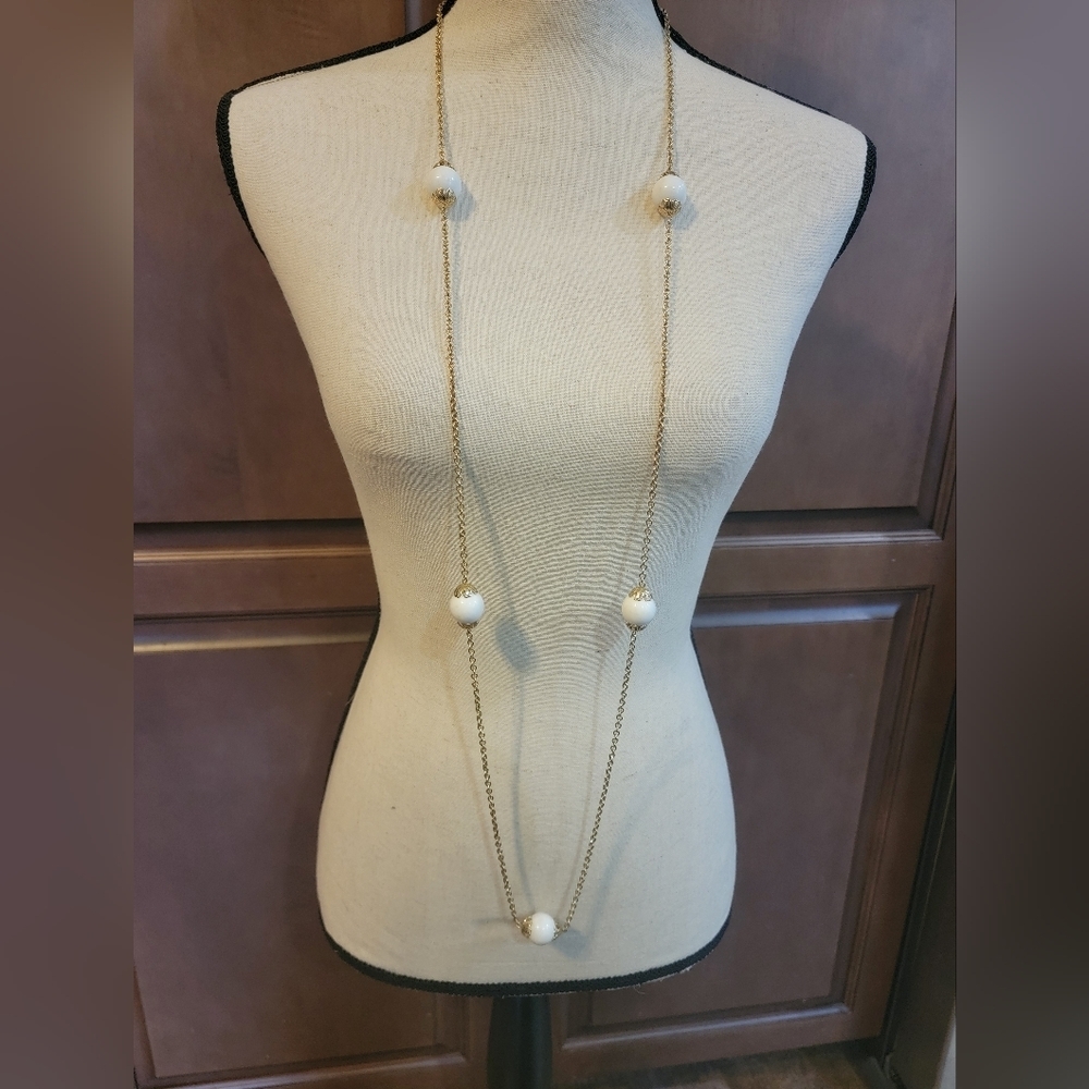 Vintage 52” Gold Tone White Bead Filigree Station Sautoir Necklace
